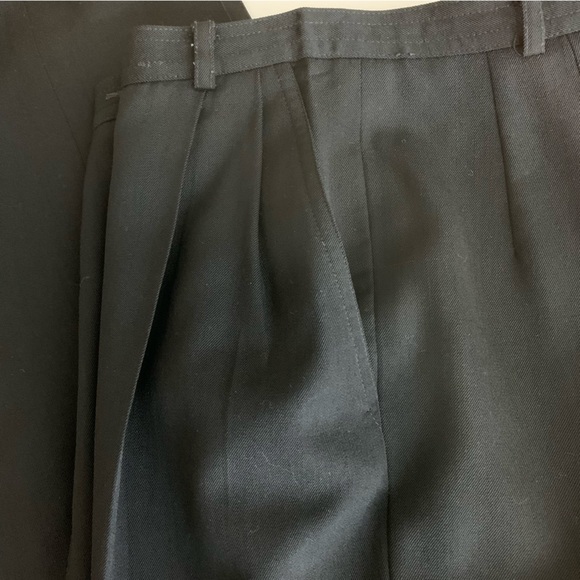 Vintage Liz Claiborne Petite Wool Pleated Black Pants Size 2 - Picture 4 of 6